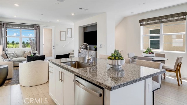 Detail Gallery Image 3 of 22 For 2618 E Hyde Paseo, Ontario,  CA 91762 - 3 Beds | 2/1 Baths