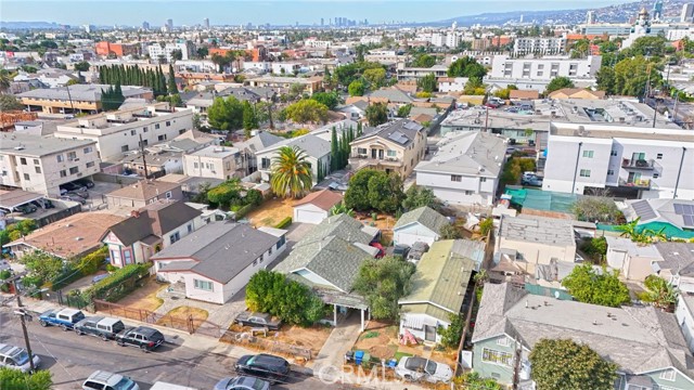 Detail Gallery Image 3 of 6 For 1265 N Harvard Bld, Los Angeles,  CA 90029 - 4 Beds | 1 Baths