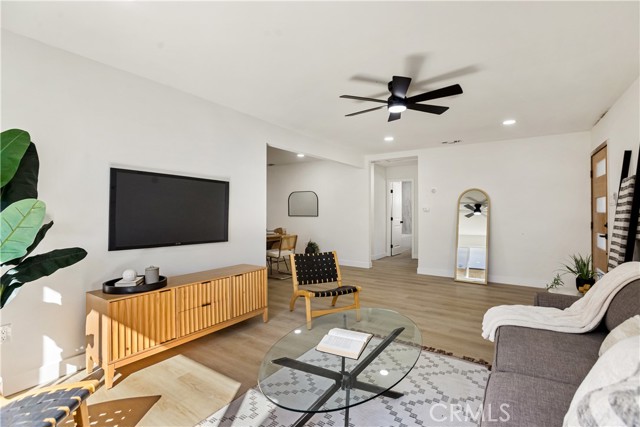 Detail Gallery Image 10 of 19 For 3151 Paddy Ln, Baldwin Park,  CA 91706 - 4 Beds | 2 Baths