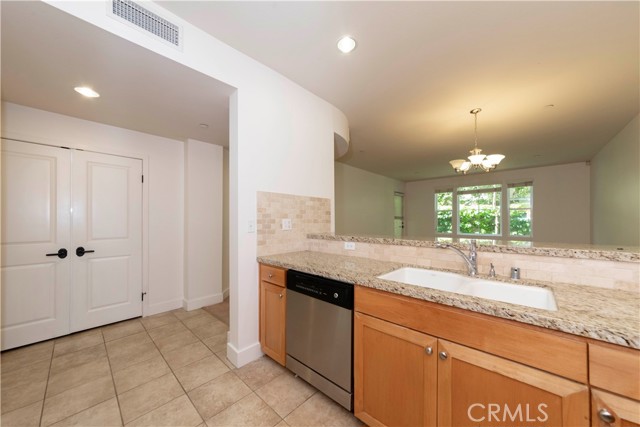 Detail Gallery Image 16 of 37 For 2367 Jefferson St #109,  Torrance,  CA 90501 - 2 Beds | 2 Baths