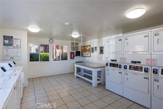 Detail Gallery Image 42 of 45 For 1076 Cabrillo Park Dr #C,  Santa Ana,  CA 92701 - 1 Beds | 1 Baths