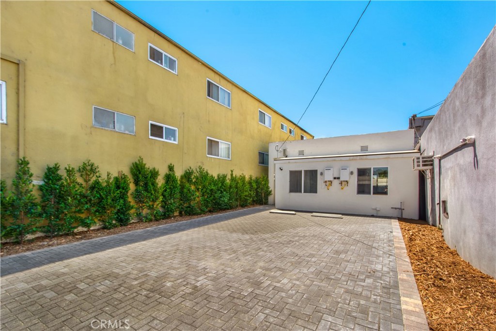 MLS #IN25270348 image #14