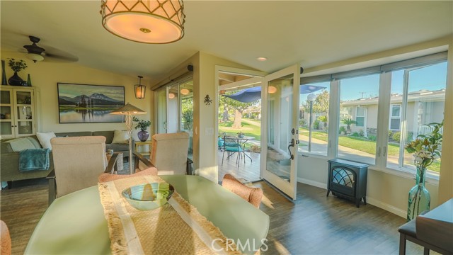 Detail Gallery Image 10 of 20 For 1621 Interlachen 265f,  Seal Beach,  CA 90740 - 2 Beds | 2 Baths