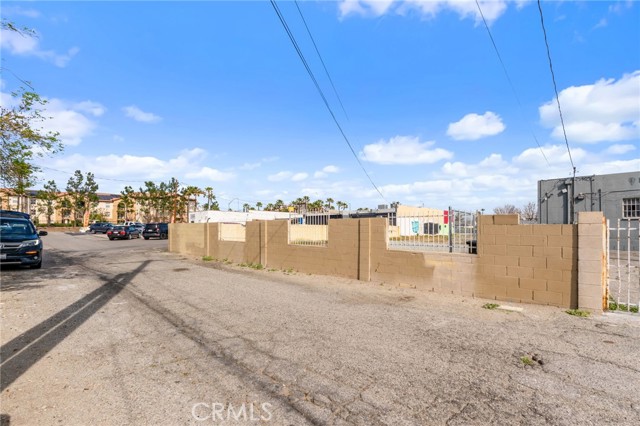 Detail Gallery Image 19 of 19 For 8830 Sierra, Fontana,  CA 92335 - – Beds | – Baths