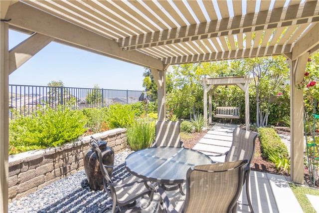 Detail Gallery Image 23 of 47 For 239 White Bark, Simi Valley,  CA 93065 - 4 Beds | 3 Baths