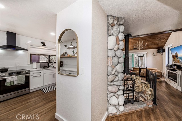 Detail Gallery Image 25 of 53 For 37751 Foxfield Rd, Angelus Oaks,  CA 92305 - 2 Beds | 2 Baths