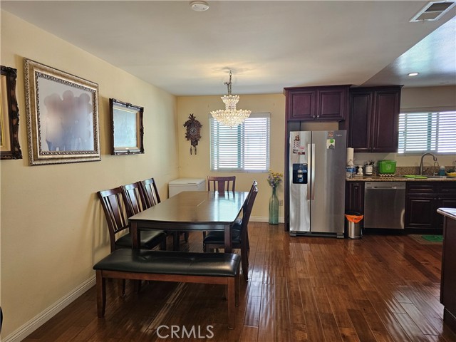 Detail Gallery Image 21 of 69 For 1711 Grismer Ave #52,  Burbank,  CA 91504 - 3 Beds | 3 Baths