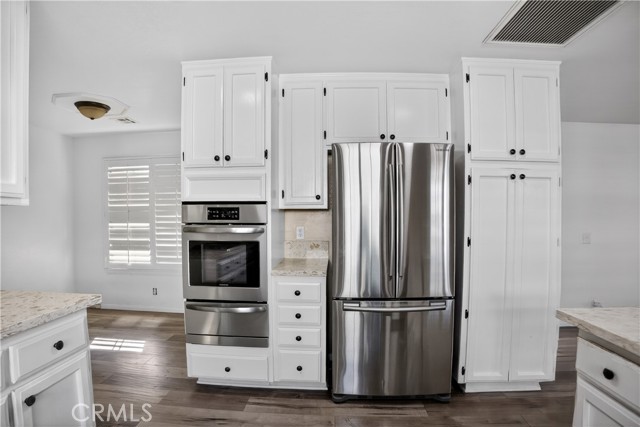 Detail Gallery Image 12 of 38 For 43631 37th, Lancaster,  CA 93536 - 3 Beds | 2 Baths