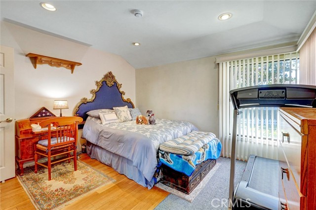 Detail Gallery Image 17 of 33 For 1350 Graynold Ave, Glendale,  CA 91202 - 3 Beds | 2 Baths