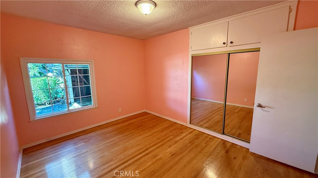 https://media.crmls.org/medias/5845cbcf-e496-43c0-b3f8-8302ff5b013a.jpg?preset=X-Large