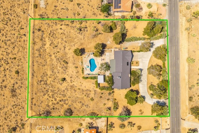 9124 Joshua Lane, Yucca Valley CA: https://media.crmls.org/medias/5846123a-dad8-4043-a5ff-060ecae6fc8b.jpg