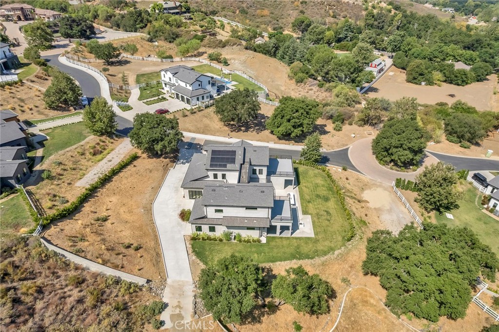 https://media.crmls.org/medias/58464a86-7d46-4e0b-8d67-3a8c78860acb.jpg?preset=X-Large