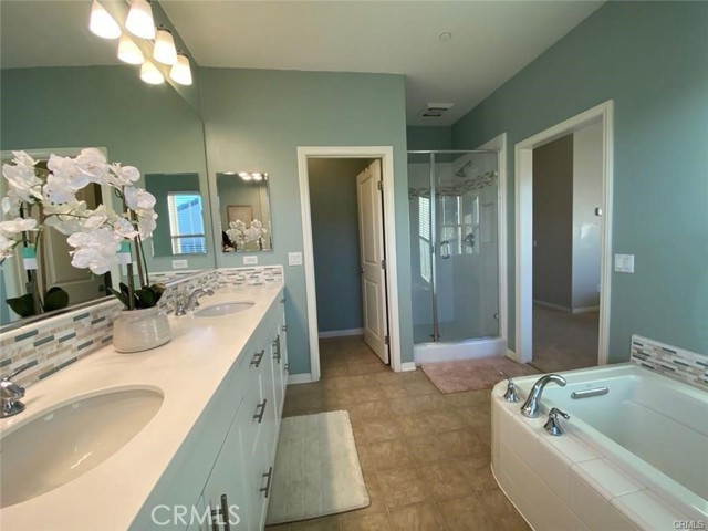 Detail Gallery Image 6 of 9 For 34 Passion Flower #58,  Irvine,  CA 92618 - 3 Beds | 2/1 Baths