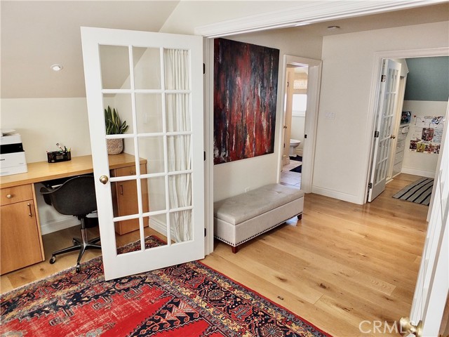 Detail Gallery Image 51 of 71 For 89 Rivo Alto Canal, Long Beach,  CA 90803 - 5 Beds | 3/1 Baths