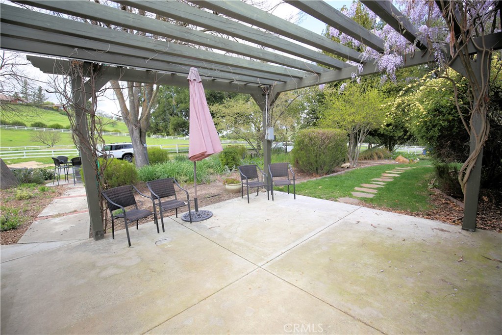 805 Spring Creek Way