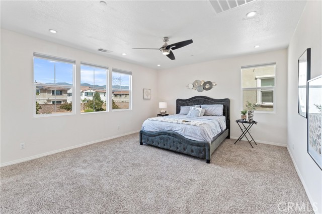 Detail Gallery Image 28 of 44 For 17012 Hal Ln, Fontana,  CA 92336 - 3 Beds | 2/1 Baths