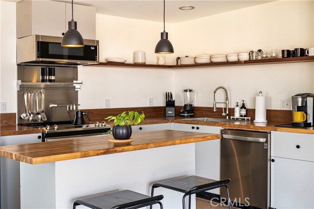 62176 Highland View Drive, Joshua Tree CA: https://media.crmls.org/medias/5847854f-ce29-48e1-8e3c-efa78d915473.jpg
