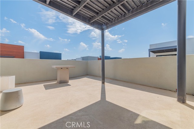 421 Transport, Tustin CA: https://media.crmls.org/medias/58478c60-3cb7-4a3d-aa61-4c87c83e749e.jpg