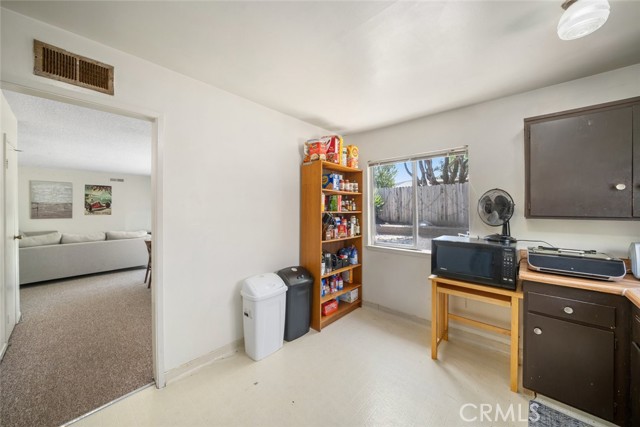 1827 Pinecove Drive, San Luis Obispo CA: https://media.crmls.org/medias/58484093-803a-481f-814e-43d91caf1485.jpg