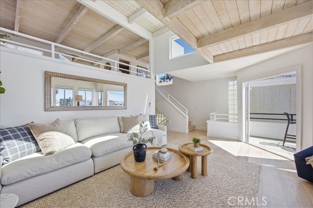 608 Palm Drive, Hermosa Beach, California 90254, 2 Bedrooms Bedrooms, ,2 BathroomsBathrooms,Residential,For Sale,Palm,SB26088243