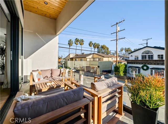 171 Savona Walk, Long Beach CA: https://media.crmls.org/medias/584ad5da-494e-474c-aabc-7d99dd0b3e5e.jpg