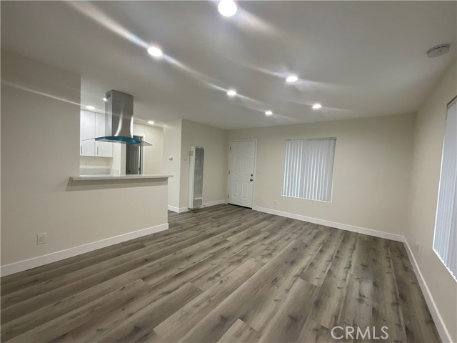 Detail Gallery Image 7 of 20 For 16862 Green Ln #2,  Huntington Beach,  CA 92649 - 1 Beds | 1 Baths