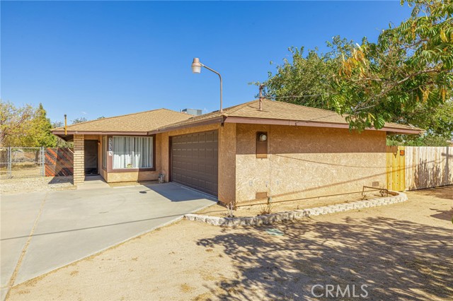 Detail Gallery Image 1 of 1 For 3333 E Avenue R14, Palmdale,  CA 93550 - 3 Beds | 2 Baths