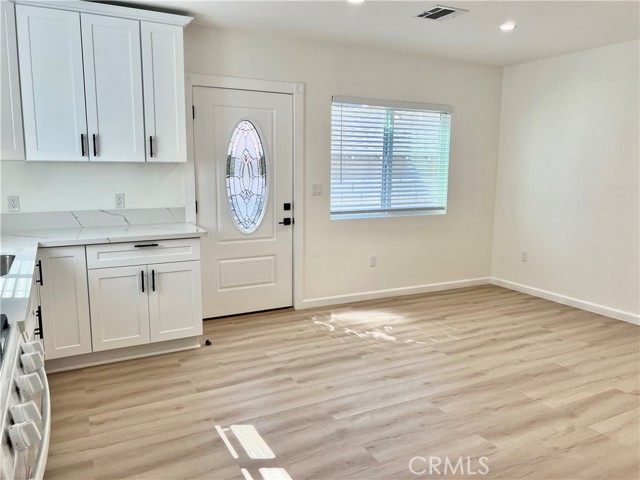 Detail Gallery Image 5 of 14 For 1040 Ruberta Ave Aa,  Glendale,  CA 91201 - 1 Beds | 1 Baths