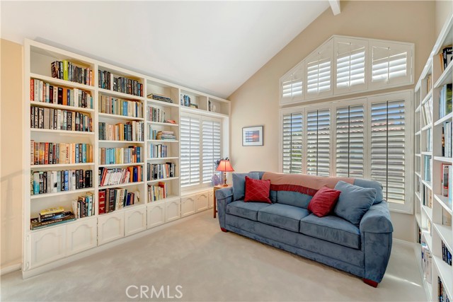 19362 Maidstone Lane, Huntington Beach CA: https://media.crmls.org/medias/584dbbcf-39d1-4c49-ac97-f36457481c0a.jpg