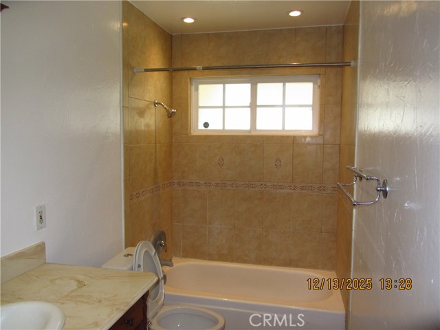 Detail Gallery Image 8 of 11 For 4510 via Bella, Yorba Linda,  CA 92886 - 4 Beds | 2 Baths