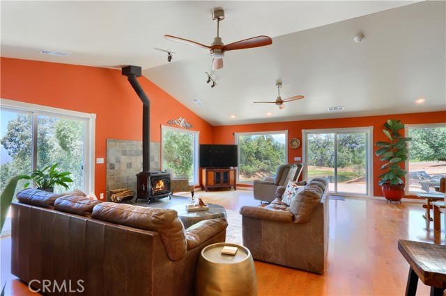 Detail Gallery Image 5 of 61 For 6097 Sherlock Rd, Midpines,  CA 95345 - 3 Beds | 2 Baths