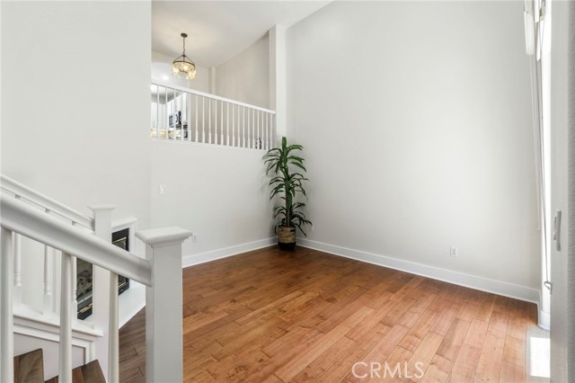 410 Timberwood, Irvine CA: https://media.crmls.org/medias/584fabe7-25f9-49f6-bdd9-bb047efa2441.jpg