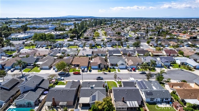 Detail Gallery Image 30 of 36 For 10685 Lynn Cir, Cypress,  CA 90630 - 3 Beds | 2 Baths