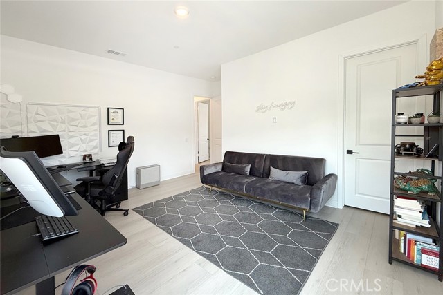 181 Abacus, Irvine CA: https://media.crmls.org/medias/58520675-27a0-4e23-bc0e-b0f4b6b52038.jpg