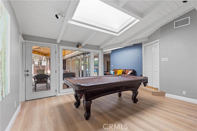 13405 Tiara Street, Valley Glen CA: https://media.crmls.org/medias/5852c96f-5e41-4ef4-8fbf-ef7cef8597db.jpg