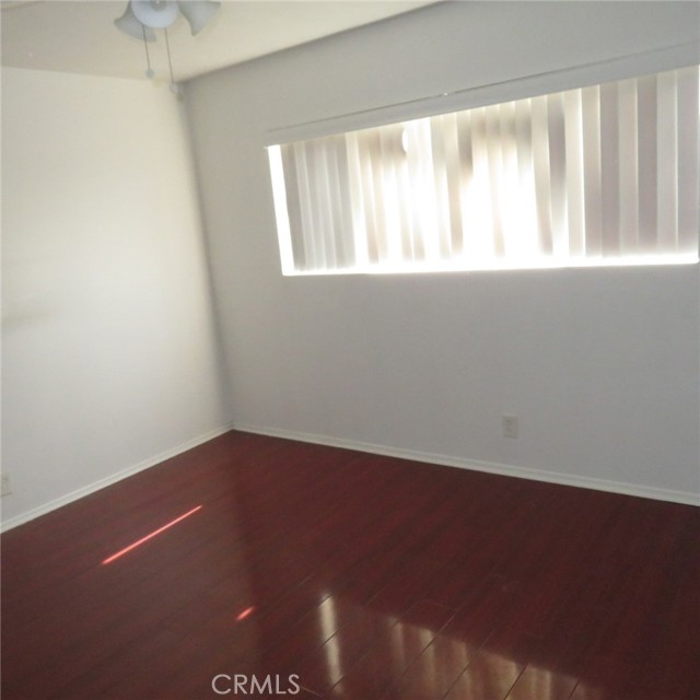 545 Chestnut Avenue, Long Beach CA: https://media.crmls.org/medias/58532a63-57c7-4d05-adad-a9680c2d88dc.jpg