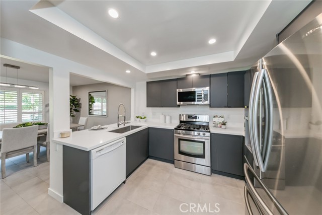 Detail Gallery Image 14 of 28 For 453 Westchester, Fullerton,  CA 92835 - 3 Beds | 3 Baths