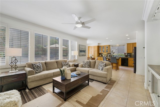 2 Westgate, Irvine CA: https://media.crmls.org/medias/58538d56-5e4b-4045-bbd5-81f016803881.jpg