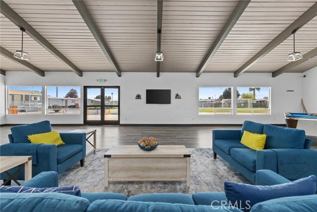 Detail Gallery Image 30 of 41 For 306 Kings Ln, Bakersfield,  CA 93308 - 2 Beds | 1 Baths