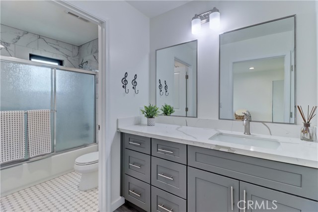 Detail Gallery Image 66 of 73 For 223 N. St. Andrews, Los Angeles,  CA 90004 - 7 Beds | 6/1 Baths