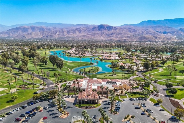 Detail Gallery Image 4 of 73 For 4 Oakmont Dr, Rancho Mirage,  CA 92270 - 5 Beds | 4/1 Baths