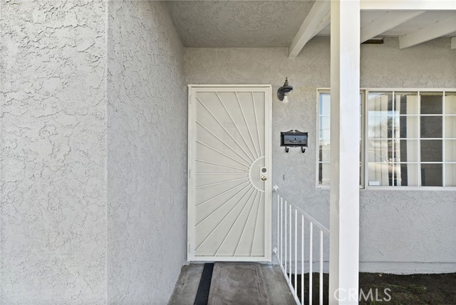 Detail Gallery Image 4 of 34 For 13275 17th, Chino,  CA 91710 - 3 Beds | 1 Baths