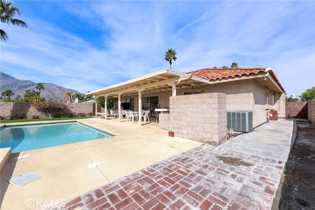 1429 Francis Drive, Palm Springs, California 92262, 3 Bedrooms Bedrooms, ,2 BathroomsBathrooms,Single Family Residence,For Sale,Francis,CV24057980