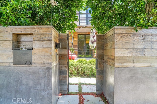 Detail Gallery Image 63 of 75 For 618 6th Ave, Venice,  CA 90291 - 4 Beds | 4 Baths