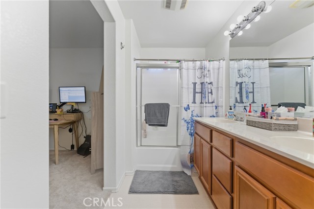 Detail Gallery Image 15 of 23 For 25796 Iris #C,  Moreno Valley,  CA 92551 - 3 Beds | 3 Baths