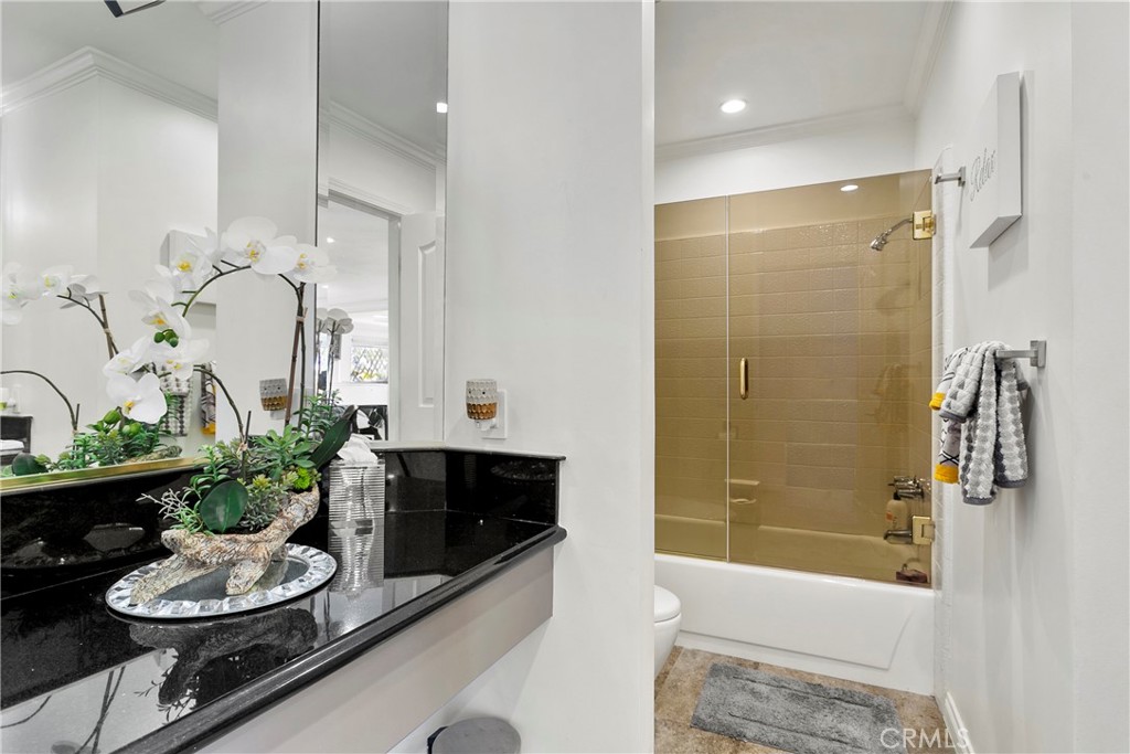 585881d7 8332 4ccc 8ac0 D78f42a47f93