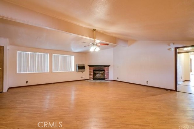 9582 Buttemere Road, Phelan CA: https://media.crmls.org/medias/58593e4b-3772-4217-8b24-b57296554d28.jpg