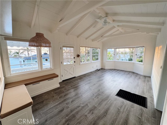 Detail Gallery Image 3 of 50 For 31865 8th, Laguna Beach,  CA 92651 - 3 Beds | 1/1 Baths