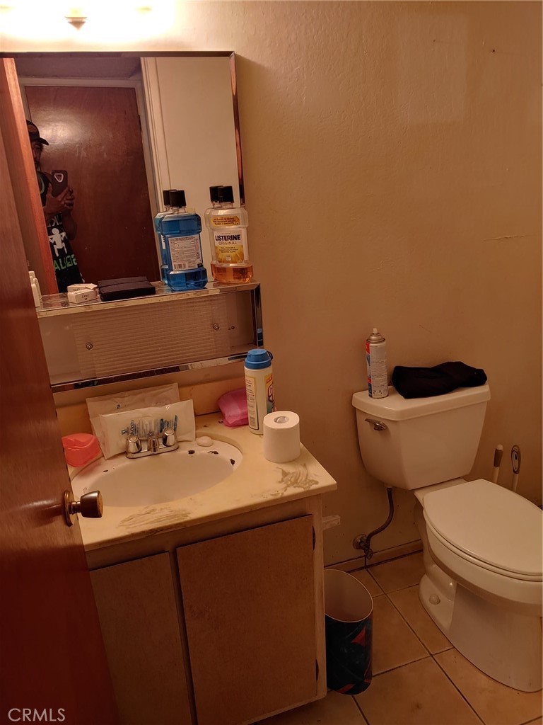 https://media.crmls.org/medias/585a584a-b90e-4f63-a079-9bbe4c58b795.jpg?preset=X-Large