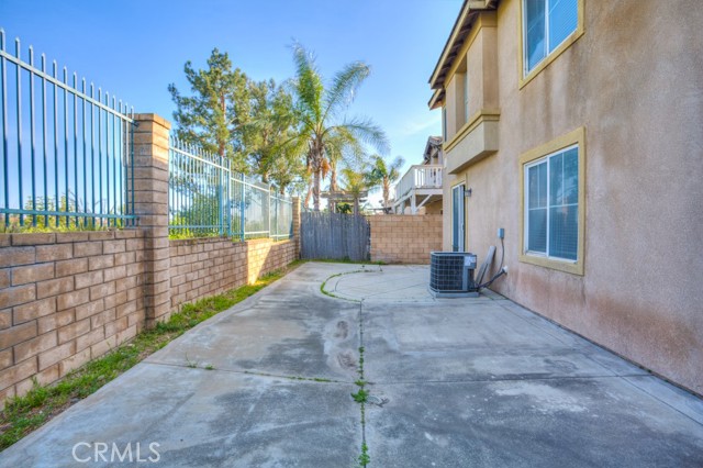 Detail Gallery Image 36 of 38 For 6273 Long Cove Dr, Fontana,  CA 92336 - 3 Beds | 2/1 Baths